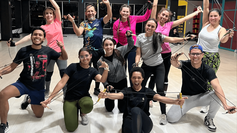 Mesa de trabajo 26 copia